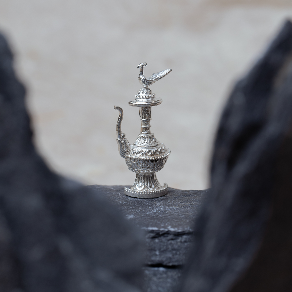 Anti brooch